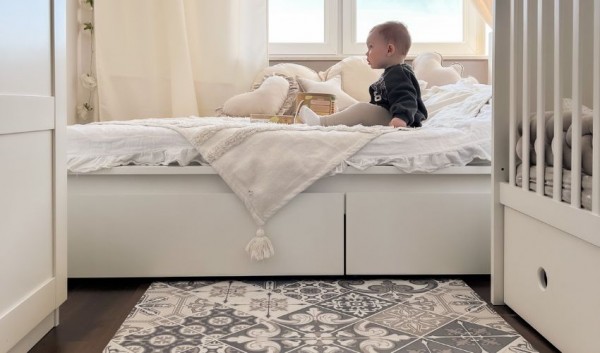 Jak udekorować sypialnię, by była przytulna i stylowa?